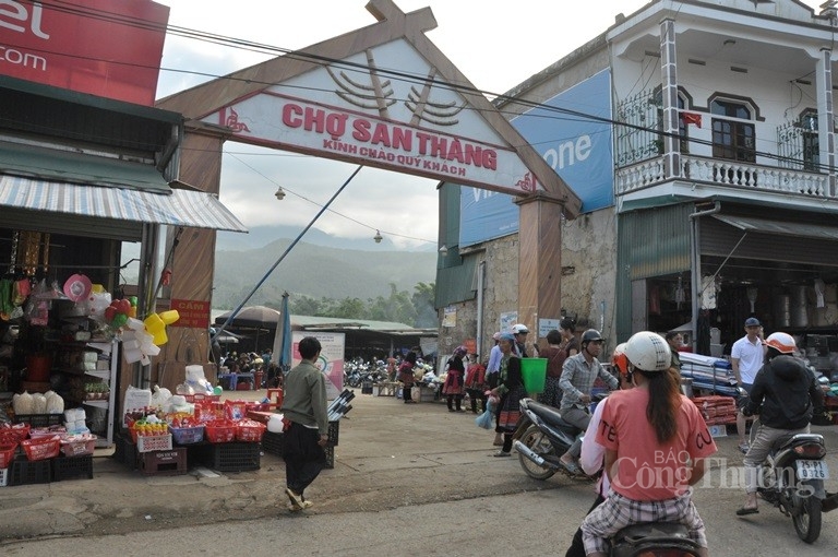 Chợ phiên San Thàng: Nơi hội tụ sắc màu, văn hóa vùng cao
