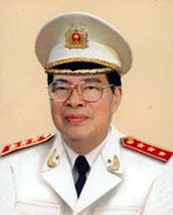 Đồng chí Lê Minh Hương
