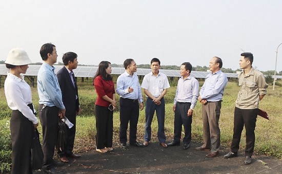 Hà Tĩnh: Các nhà máy điện mặt trời cam kết sẽ thu hồi và xử lý đảm bảo môi trường