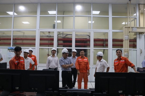 EVNGENCO2 kiểm tra hiện trạng kỹ thuật các hệ thống thiết bị tại Nhà máy Thủy điện Trung Sơn