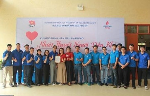 Đoàn Thanh niên Nhà máy Đạm Phú Mỹ tổ chức chương trình hiến máu nhân đạo “Nhiệt huyết người dầu khí”