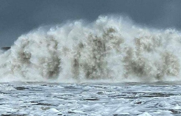 Dự báo thời tiết biển hôm nay 1/6/2024: Trên biển có gió mạnh, sóng lớn, biển động
