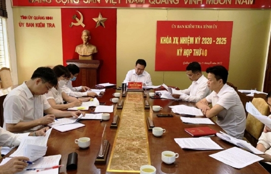 Quảng Ninh: Khai trừ khỏi Đảng 3 cán bộ thuộc Sở Y tế do sai phạm về đấu thầu