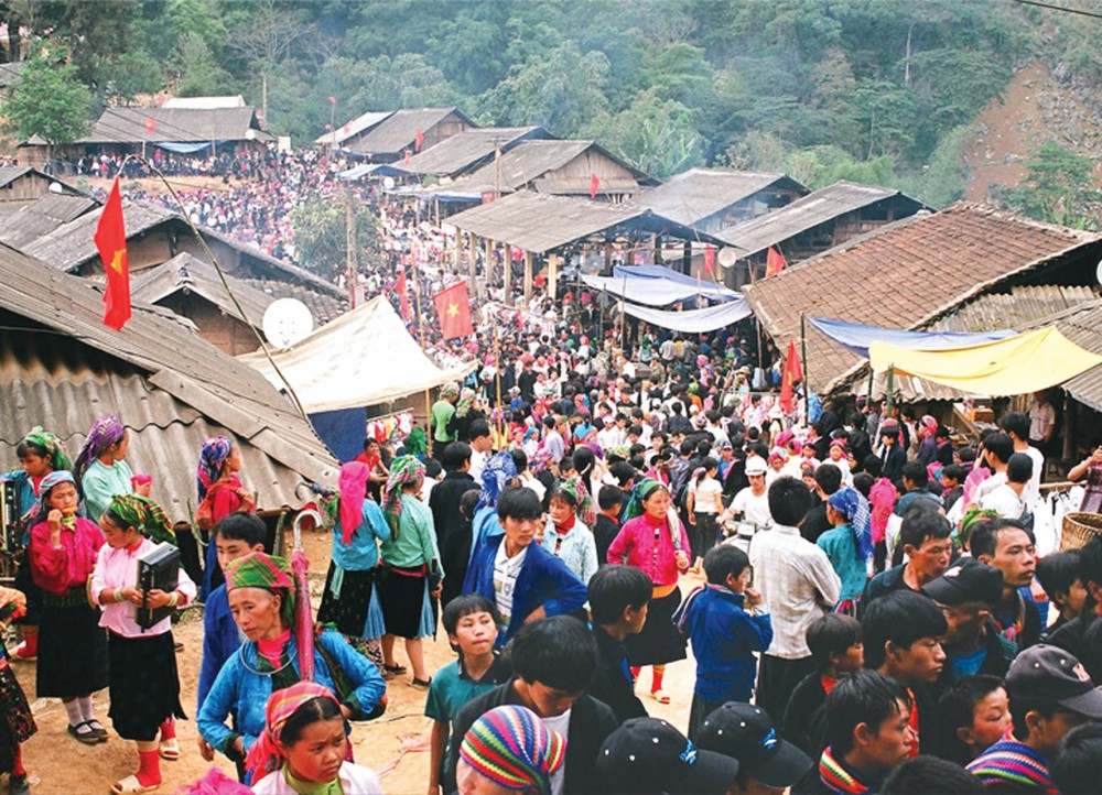 Lễ hội Chợ tình Khâu Vai - điểm đến du lịch riêng có của huyện Mèo Vạc