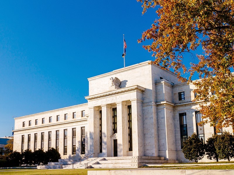 Cục Dự trữ Liên bang Mỹ báo hiệu giữ lãi suất hạn chế trong một thời gian