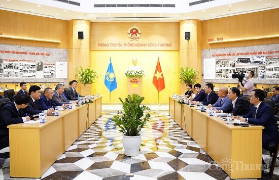 Bộ trưởng Nguyễn Hồng Diên làm việc với Phó Thủ tướng, Bộ trưởng Ngoại giao CH Kazakhstan