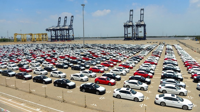 Việt Nam chi gần 1,87 tỷ USD nhập khẩu ô tô nguyên chiếc