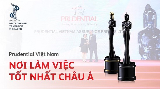 Prudential Việt Nam giành giải thưởng kép tại Insurance Asia Awards 2022 và HR Asia Awards 2022