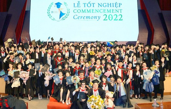 Hơn 90% sinh viên Đại học Quốc tế Miền Đông có việc làm sau khi tốt nghiệp