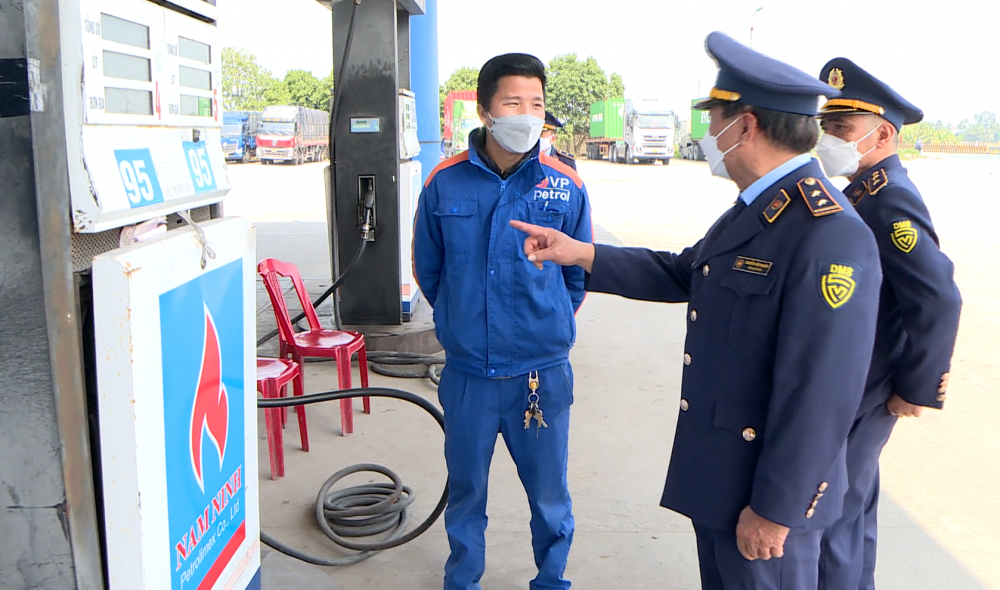 Bộ trưởng Nguyễn Hồng Diên: Sẽ tước giấy phép vĩnh viễn cơ sở kinh doanh xăng dầu “găm hàng”