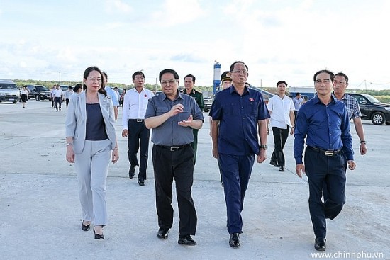 Thủ tướng Phạm Minh Chính kiểm tra, đôn đốc, tháo gỡ vướng mắc dự án Cảng hàng không Phan Thiết