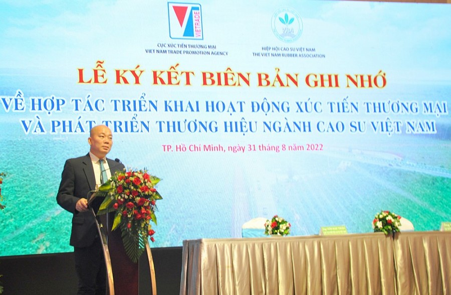 Ký kết hợp tác phát triển thương hiệu ngành Cao su Việt Nam