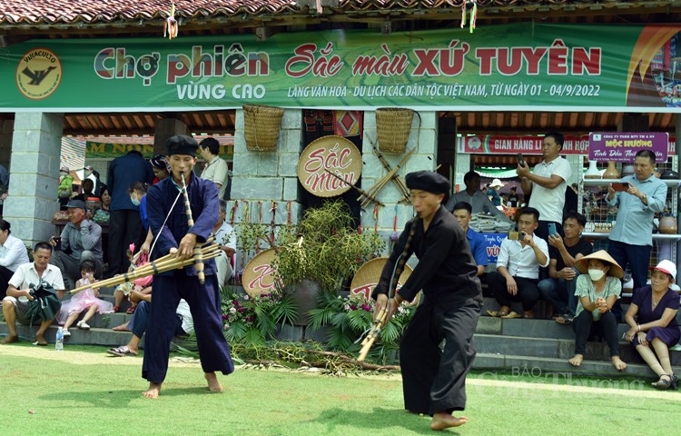 Làng Văn hóa