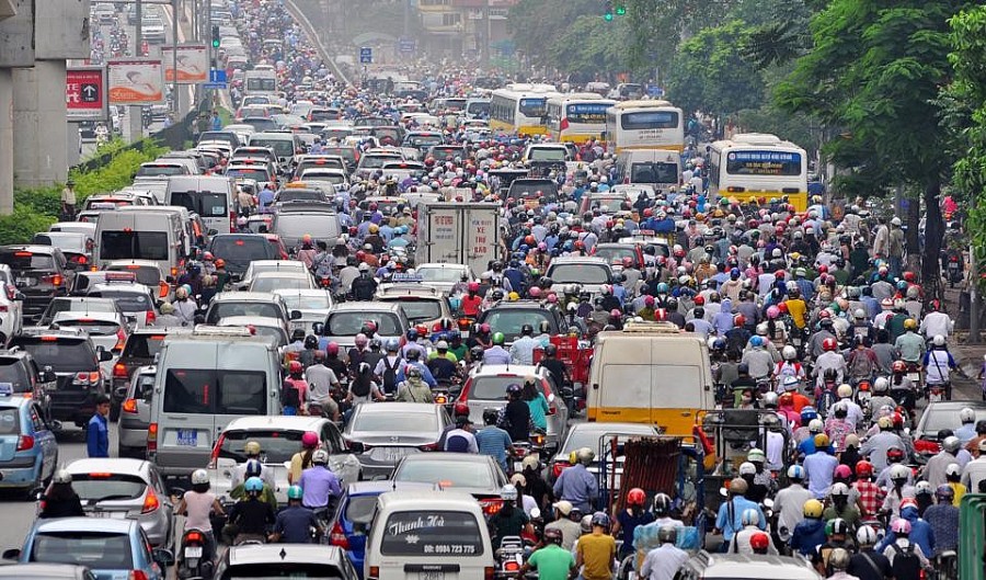 Hà Nội: Các phương tiện ra vào Thủ đô đi theo hướng nào để tránh ùn tắc?