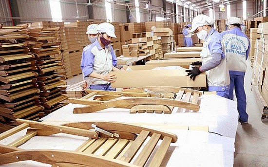 Đơn hàng của doanh nghiệp ngành gỗ giảm mạnh