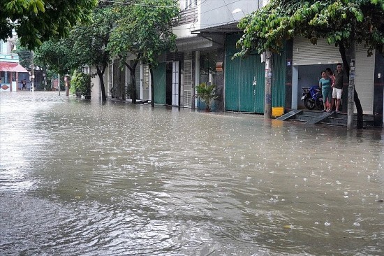 Thanh Hóa: Mưa lớn kéo dài gây ngập lụt nhiều nơi, tỉnh chỉ đạo ứng phó