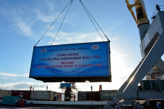 Thừa Thiên Huế: Lần đầu tiên cảng Chân Mây đón tàu container quốc tế