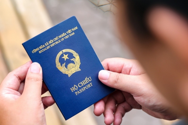 Tin tức về hộ chiếu Việt Nam trên Báo Công Thương điện tử