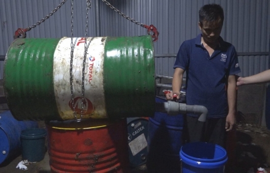 Quảng Ninh: 3 người bị khởi tố vì sản xuất và buôn bán xăng dầu giả