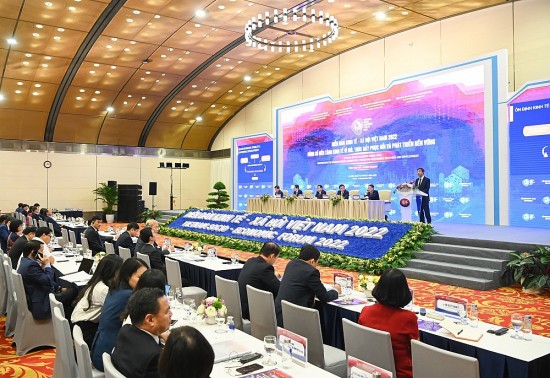 Phiên toàn thể của Diễn đàn Kinh tế - Xã hội năm 2022: Chuyên gia kinh tế Việt Nam và thế giới khuyến nghị gì?