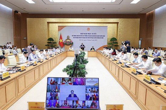 Thủ tướng Chính phủ họp với các Trưởng Đại diện Việt Nam ở nước ngoài