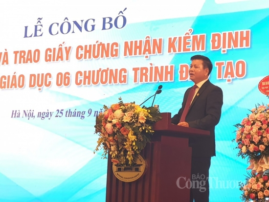 Trường Đại học Điện lực: Nhận Giấy chứng nhận kiểm định chất lượng giáo dục