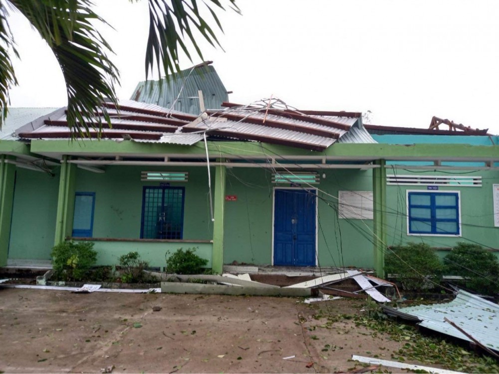 Quảng Nam: Những thiệt hại ban đầu sau khi bão số 4 đổ bộ