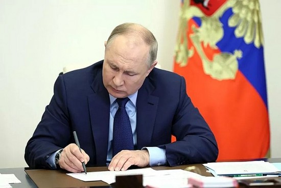 Tổng thống Putin ký sắc lệnh công nhận nền độc lập của các vùng Zaporozhye và Kherson