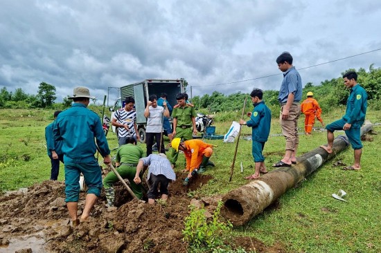 Công ty Điện lực Đắk Nông hỗ trợ khắc phục sự cố lưới điện cho tỉnh Quảng Nam