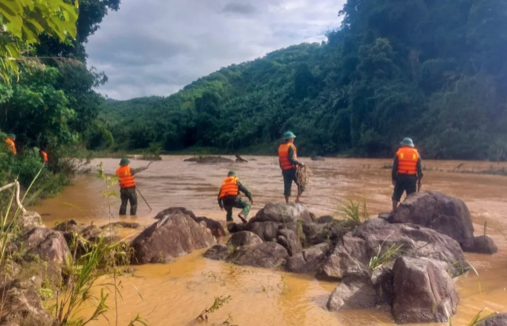 Quảng Nam: Cố vượt sông khi thuỷ điện xả lũ, nam thanh niên Lai Châu bị lũ cuốn trôi mất tích
