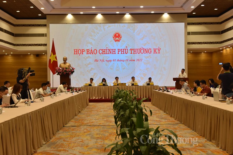 Họp báo Chính phủ: Thủ tướng Phạm Minh Chính nêu rõ 6 quan điểm chỉ đạo, 10 nhiệm vụ trọng tâm