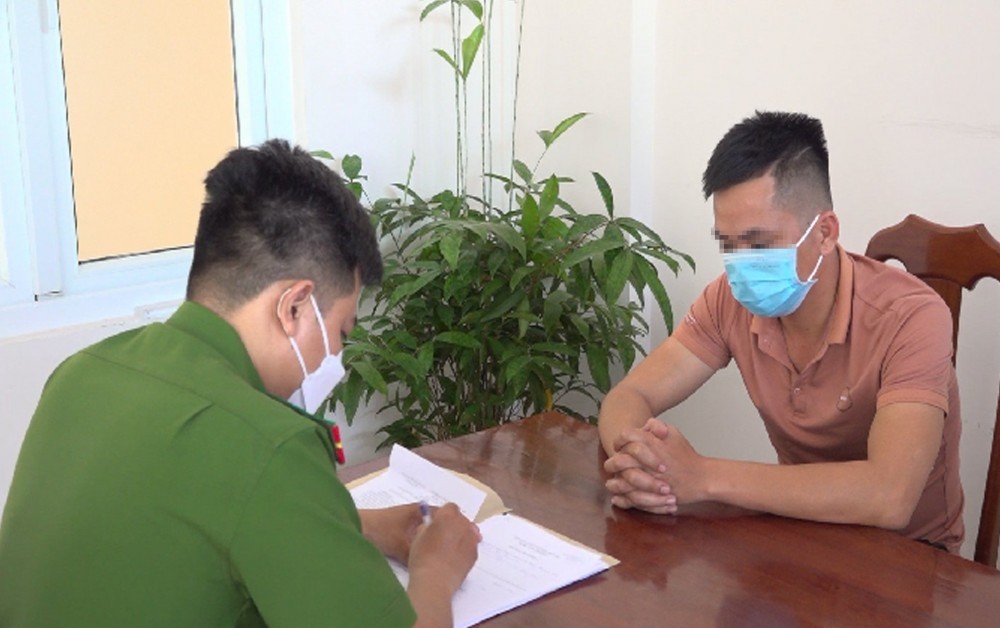 Quảng Nam: Truy nã đối tượng tổ chức đưa người sang Campuchia làm 