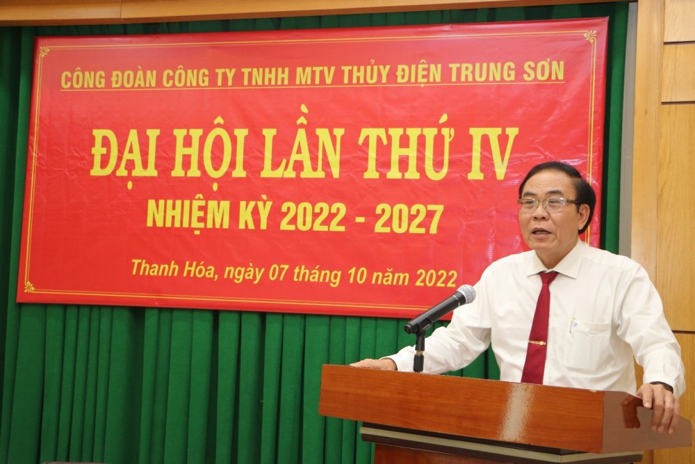 Ông Nguyễn Duy Lăng – Phó Tổng Giám đốc, Chủ tịch Công đoàn EVNGENCO2 phát biểu tại Đại hội