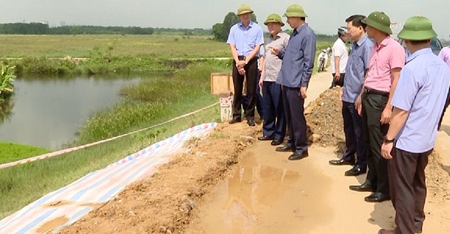Thanh Hóa: Đê sông Mã sụt lún, đe dọa an toàn hàng nghìn hộ dân