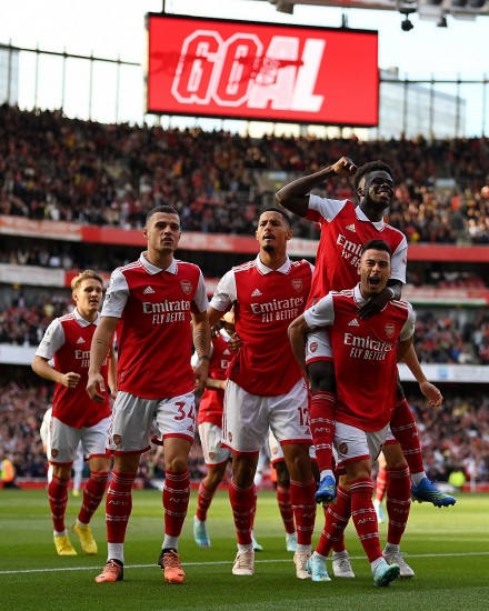 Kết quả trận Arsenal vs Liverpool: Pháo thủ lấy lại ngôi đầu BXH NHA