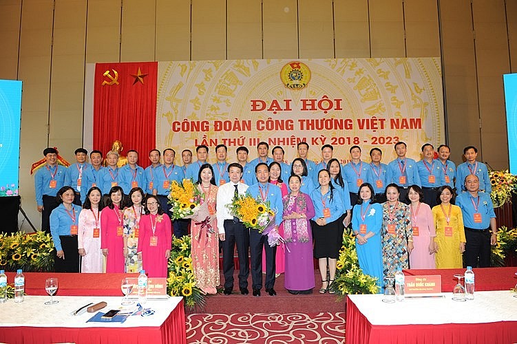 Ngày này năm xưa 11/10: Thành lập Công đoàn Công Thương Việt Nam