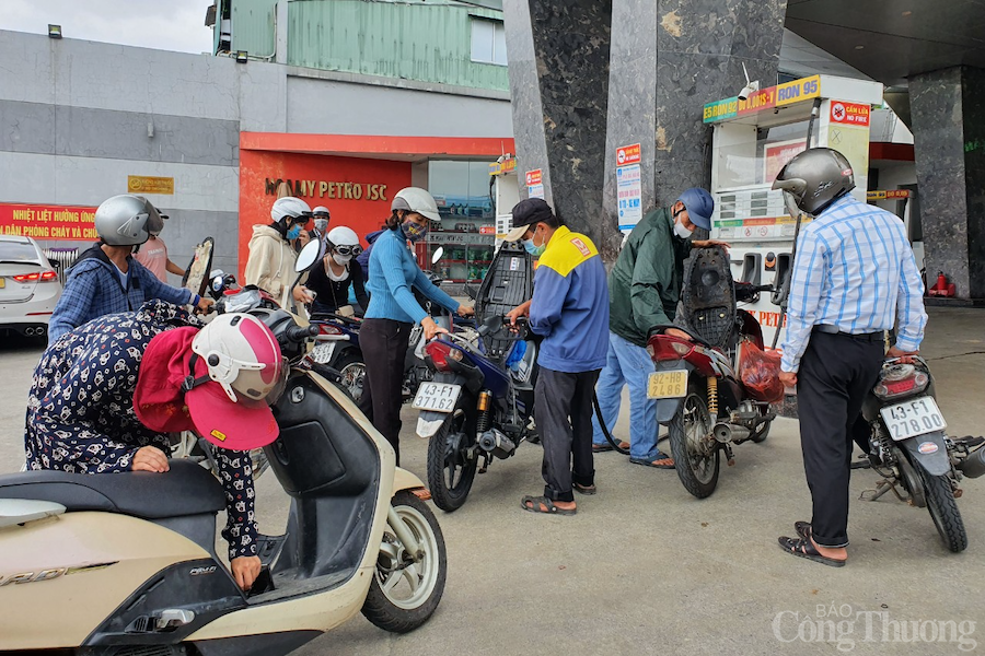 Đà Nẵng: Không có tình trạng giới hạn số lượng xăng đổ mỗi lần