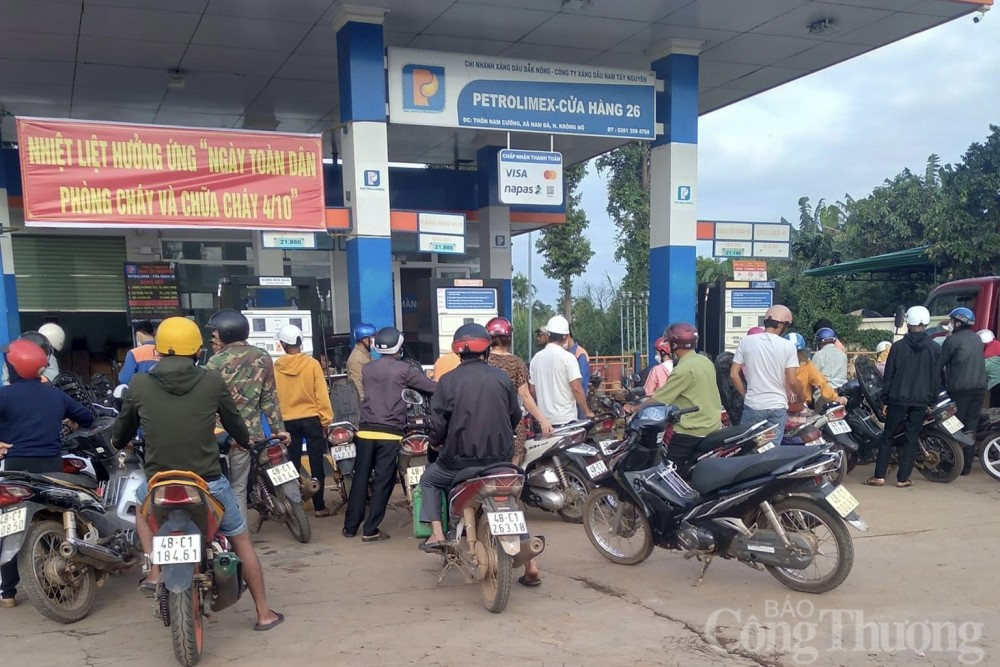 Đắk Nông: Không để xảy ra tình trạng cửa hàng xăng dầu đầu cơ, găm hàng