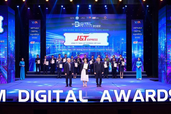 J&T Express được vinh danh ở giải thưởng chuyển đổi số Việt Nam 2022