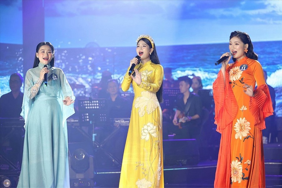 Trực tiếp Gala Sao Mai: Đêm diễn đầu tiên trong vai trò ca sĩ của các thí sinh