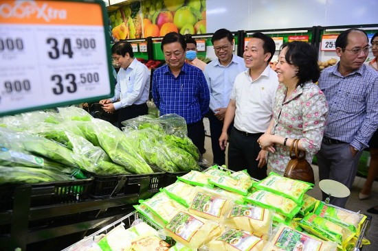 Bộ Nông nghiệp và Phát triển nông thôn khảo sát chất lượng hàng hóa tại TP. Hồ Chí Minh