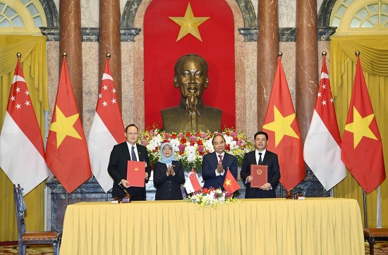 Việt Nam là đối tác quan trọng hàng đầu của Singapore