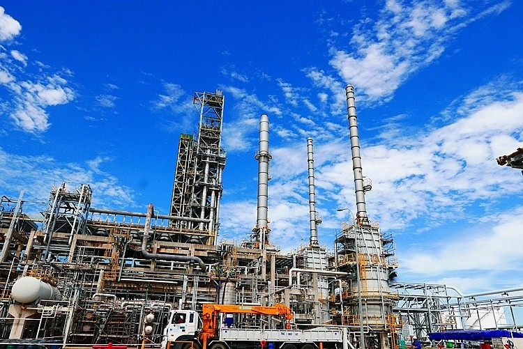 Tập đoàn Dầu khí Việt Nam (Petrovietnam) tham gia việc bình ổn thị trường xăng dầu thế nào?