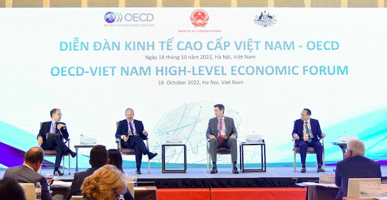 Diễn đàn kinh tế cao cấp Việt Nam: Dự báo Việt Nam tăng trưởng vượt 6% trong năm nay và năm tới