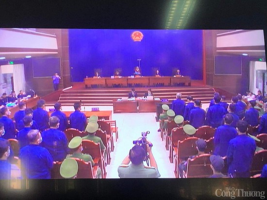 TAND Đồng Nai bắt đầu xét xử sơ thẩm đại án buôn lậu 200 triệu lít xăng giả