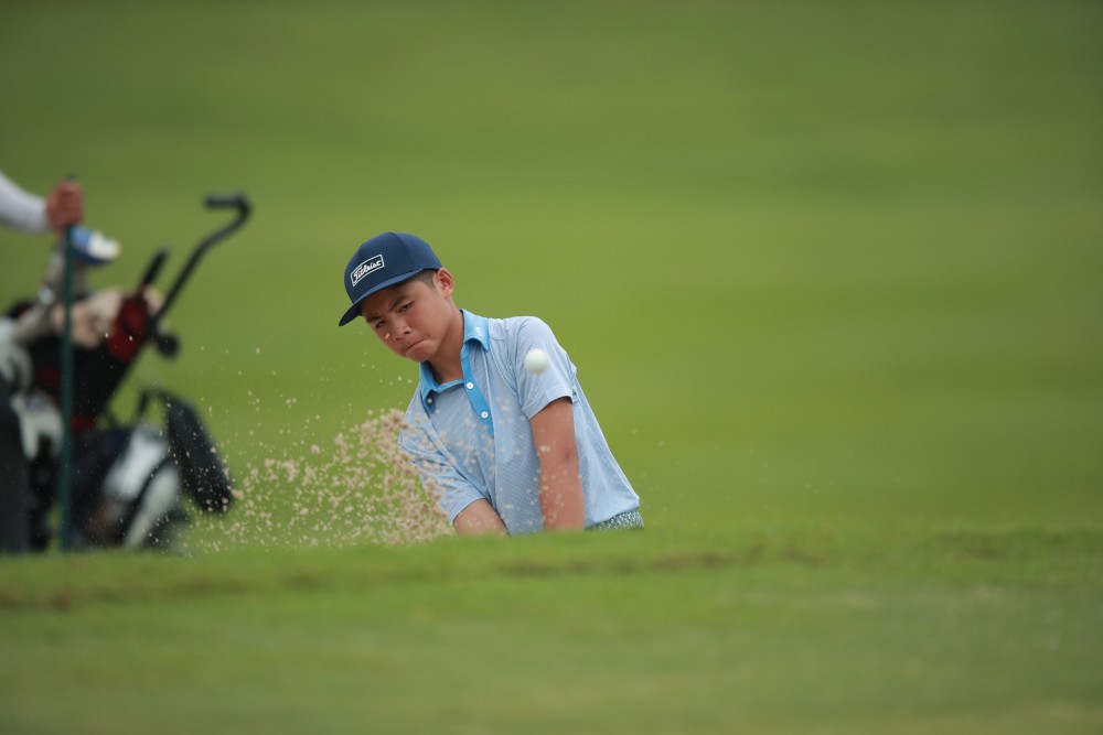 Khởi tranh quyết liệt tại giải golf Nam A Bank Vietnam Masters 2022