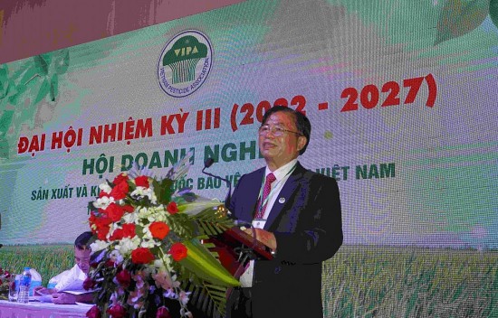Ông Nguyễn Văn Sơn làm Chủ tịch Hội doanh nghiệp sản xuất và kinh doanh thuốc bảo vệ thực vật Việt Nam