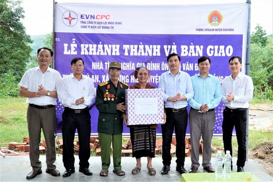 PC Quảng Trị: Tặng nhà tình nghĩa cho gia đình cựu chiến binh