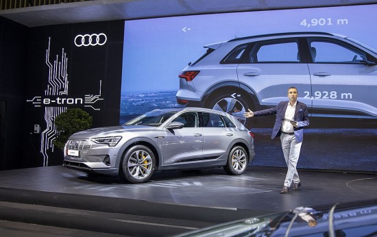 Audi e-tron SUV thuần điện mới được Audi Việt Nam mang đến VMS 2022