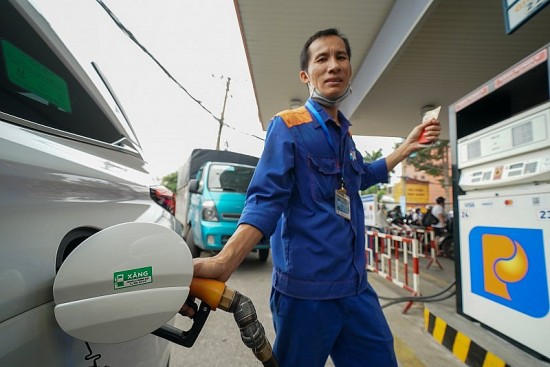 Giám đốc Sở Công Thương TP. Hồ Chí Minh lý giải nguyên nhân một số cửa hàng thiếu xăng dầu